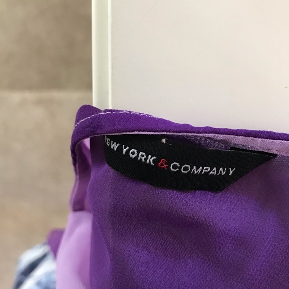 - New York & company blouse - Picture 7 of 7